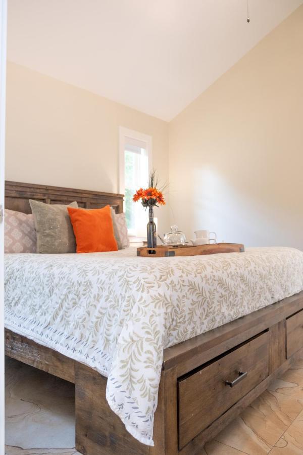 Kelowna Bed & Breakfast - Chatham House Extérieur photo