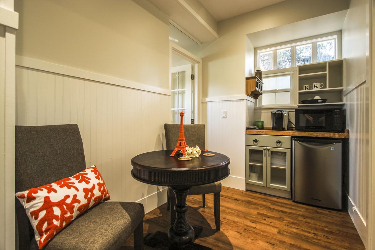 Kelowna Bed & Breakfast - Chatham House Extérieur photo